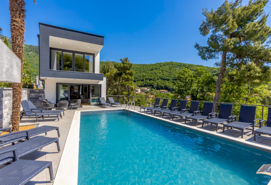 Moderne Villa mit Pool in Meeresnähe - Opatija Riviera