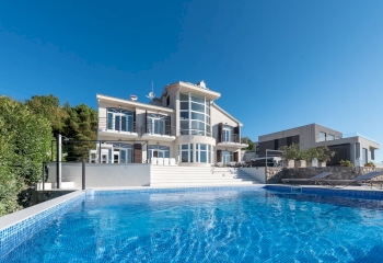 Villa mit Pool und Meerblick - Opatija Riviera